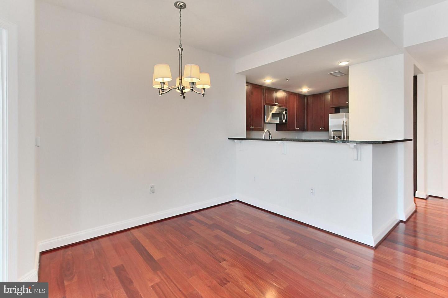 513 W BROAD ST #711, FALLS CHURCH, Virginia 22046, 1 Bedroom Bedrooms, ,1 BathroomBathrooms,Residential,For sale,513 W BROAD ST #711,VAFA2003554 MLS # VAFA2003554