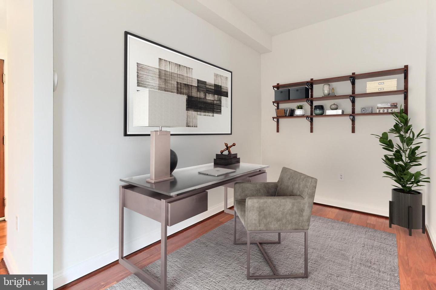 513 W BROAD ST #711, FALLS CHURCH, Virginia 22046, 1 Bedroom Bedrooms, ,1 BathroomBathrooms,Residential,For sale,513 W BROAD ST #711,VAFA2003554 MLS # VAFA2003554