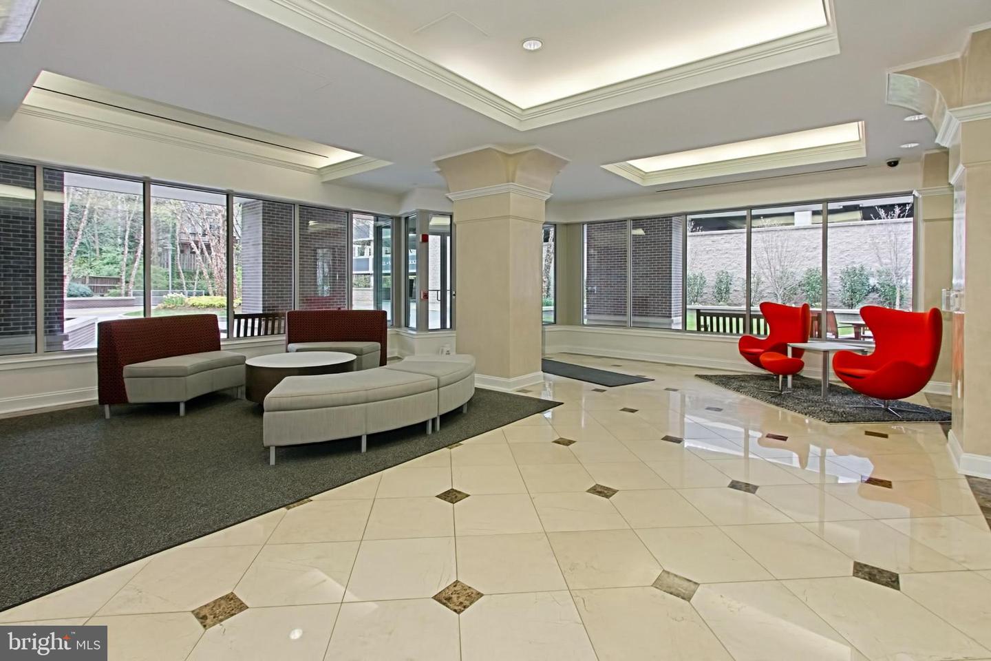 513 W BROAD ST #711, FALLS CHURCH, Virginia 22046, 1 Bedroom Bedrooms, ,1 BathroomBathrooms,Residential,For sale,513 W BROAD ST #711,VAFA2003554 MLS # VAFA2003554