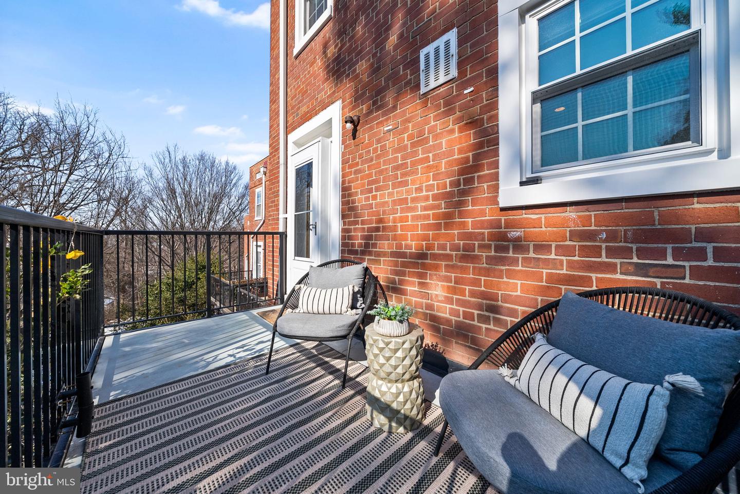 4829 28TH ST S #A, ARLINGTON, Virginia 22206, 2 Bedrooms Bedrooms, ,2 BathroomsBathrooms,Residential,For sale,4829 28TH ST S #A,VAAR2068474 MLS # VAAR2068474