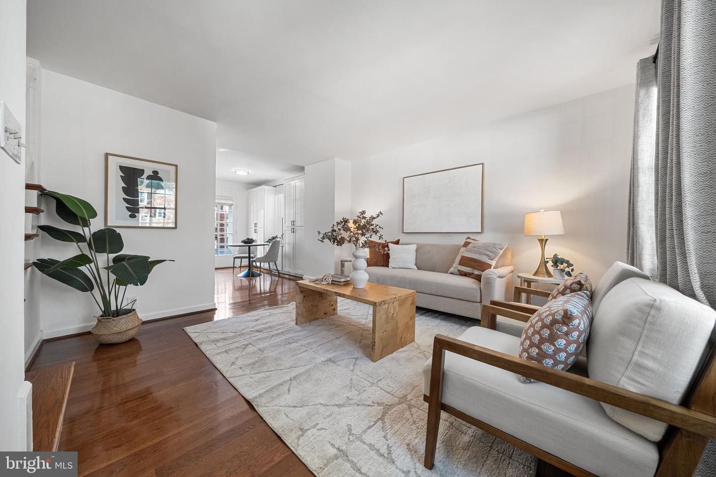 4829 28TH ST S #A, ARLINGTON, Virginia 22206, 2 Bedrooms Bedrooms, ,2 BathroomsBathrooms,Residential,For sale,4829 28TH ST S #A,VAAR2068474 MLS # VAAR2068474