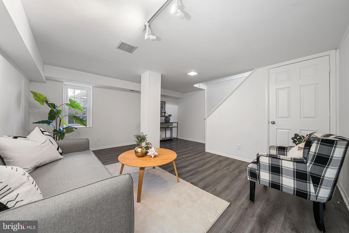 4829 28TH ST S #A, ARLINGTON, Virginia 22206, 2 Bedrooms Bedrooms, ,2 BathroomsBathrooms,Residential,For sale,4829 28TH ST S #A,VAAR2068474 MLS # VAAR2068474