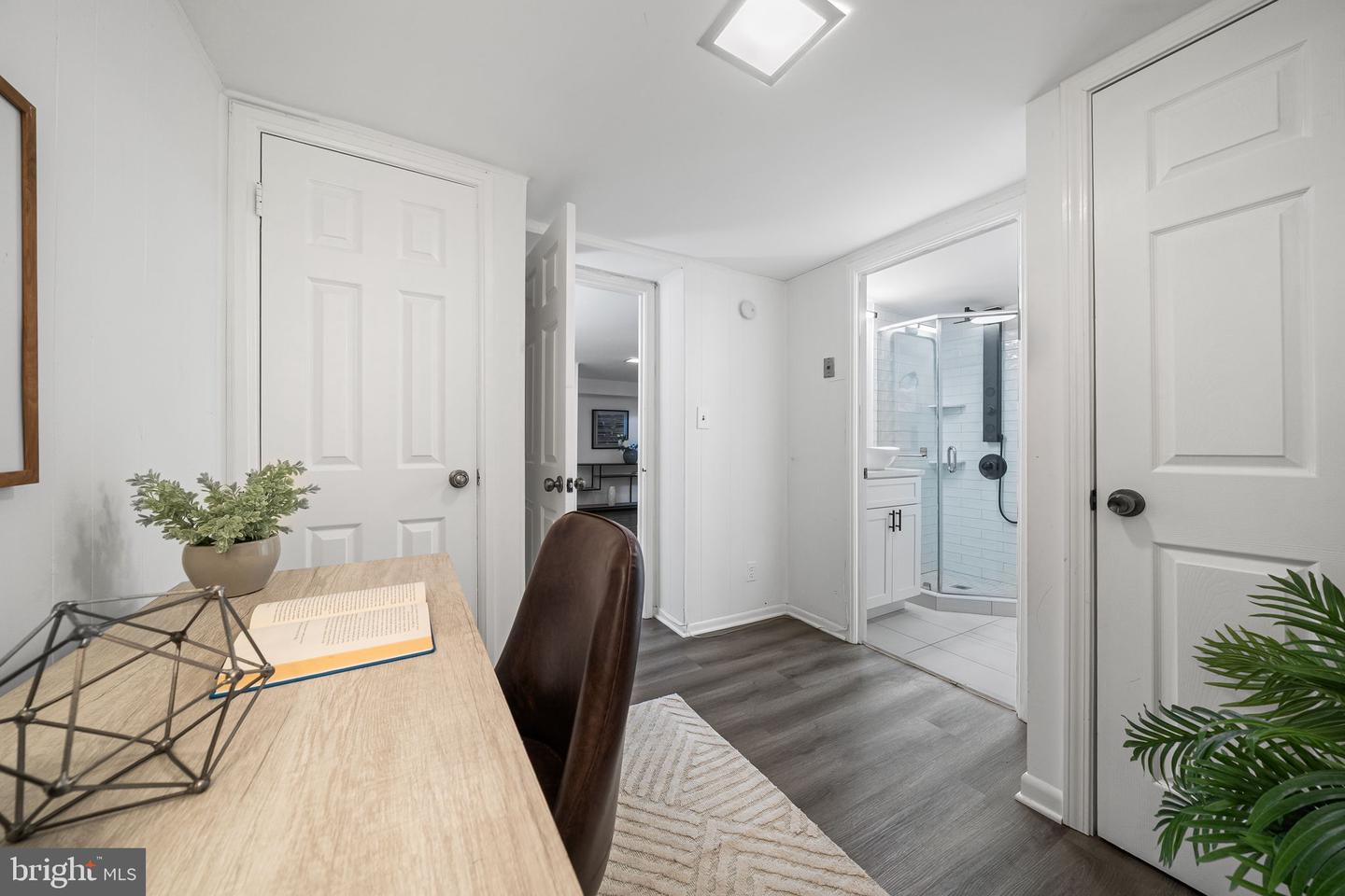 4829 28TH ST S #A, ARLINGTON, Virginia 22206, 2 Bedrooms Bedrooms, ,2 BathroomsBathrooms,Residential,For sale,4829 28TH ST S #A,VAAR2068474 MLS # VAAR2068474