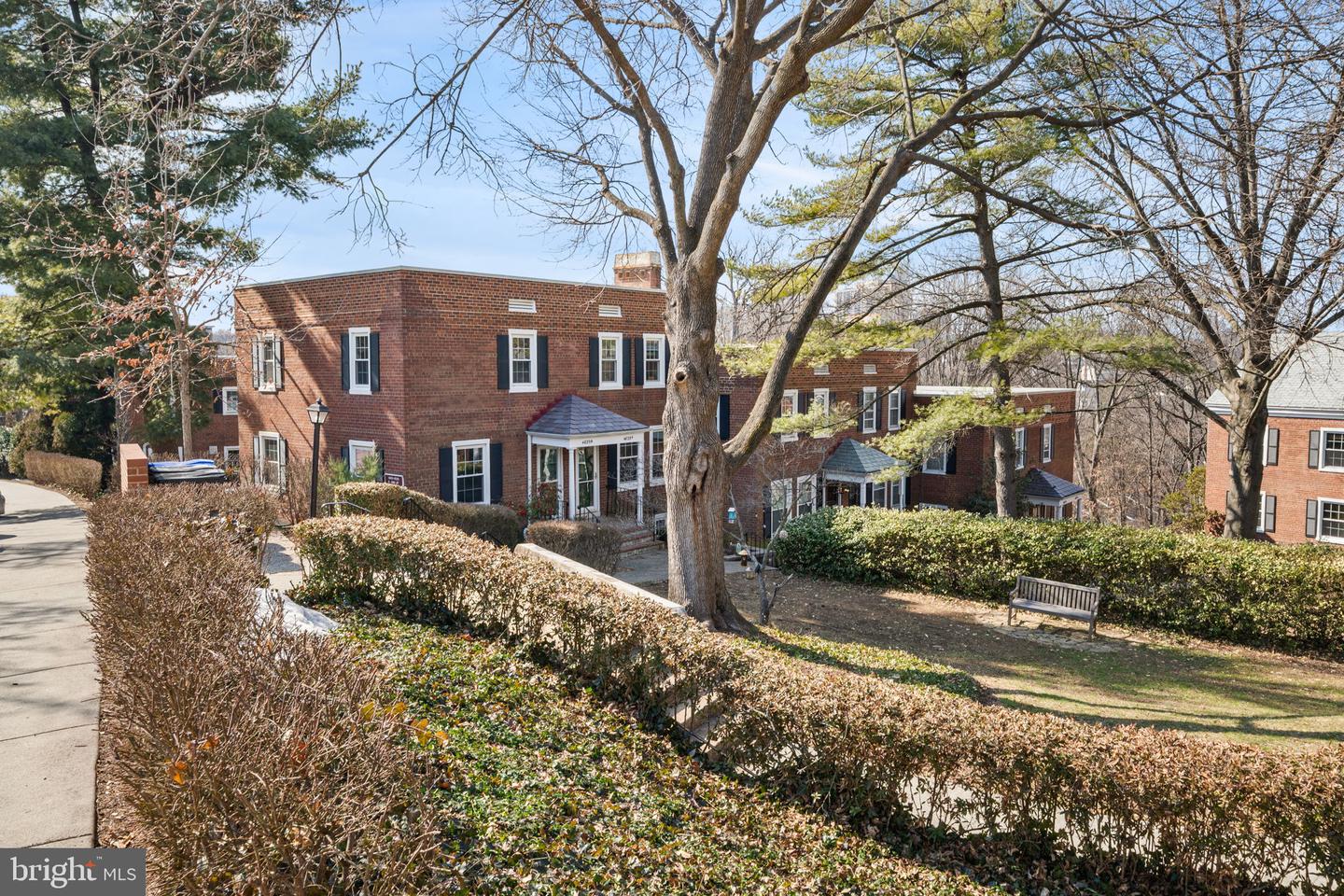 4829 28TH ST S #A, ARLINGTON, Virginia 22206, 2 Bedrooms Bedrooms, ,2 BathroomsBathrooms,Residential,For sale,4829 28TH ST S #A,VAAR2068474 MLS # VAAR2068474