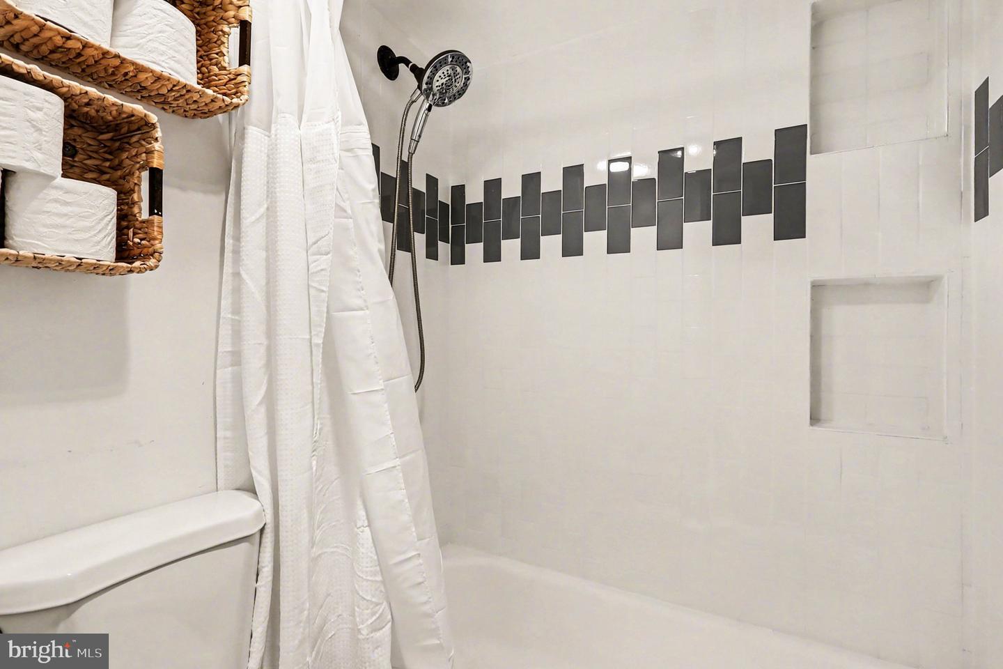 309 YOAKUM PKWY #1604, ALEXANDRIA, Virginia 22304, 2 Bedrooms Bedrooms, 6 Rooms Rooms,2 BathroomsBathrooms,Residential,For sale,309 YOAKUM PKWY #1604,VAAX2053780 MLS # VAAX2053780