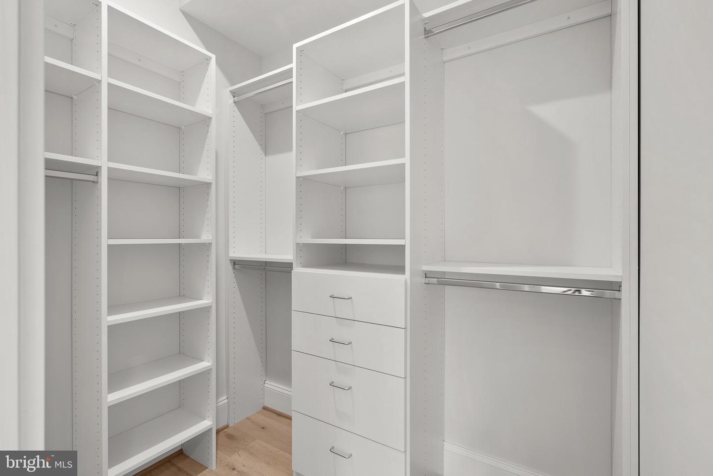 3713 R ST NW, WASHINGTON, District Of Columbia 20007, 5 Bedrooms Bedrooms, 10 Rooms Rooms,5 BathroomsBathrooms,Residential,For sale,3713 R ST NW,DCDC2244776 MLS # DCDC2244776