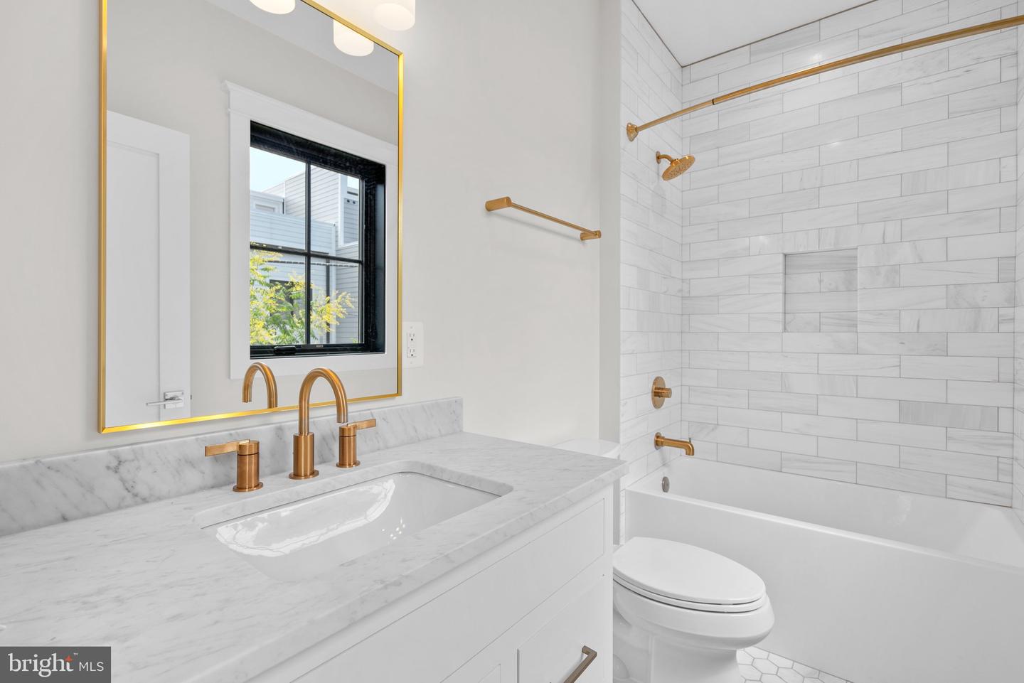 3713 R ST NW, WASHINGTON, District Of Columbia 20007, 5 Bedrooms Bedrooms, 10 Rooms Rooms,5 BathroomsBathrooms,Residential,For sale,3713 R ST NW,DCDC2244776 MLS # DCDC2244776