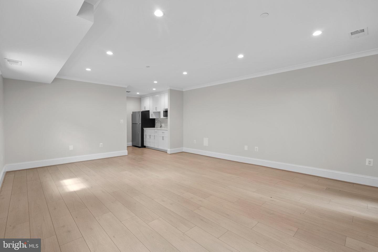 3713 R ST NW, WASHINGTON, District Of Columbia 20007, 5 Bedrooms Bedrooms, 10 Rooms Rooms,5 BathroomsBathrooms,Residential,For sale,3713 R ST NW,DCDC2244776 MLS # DCDC2244776