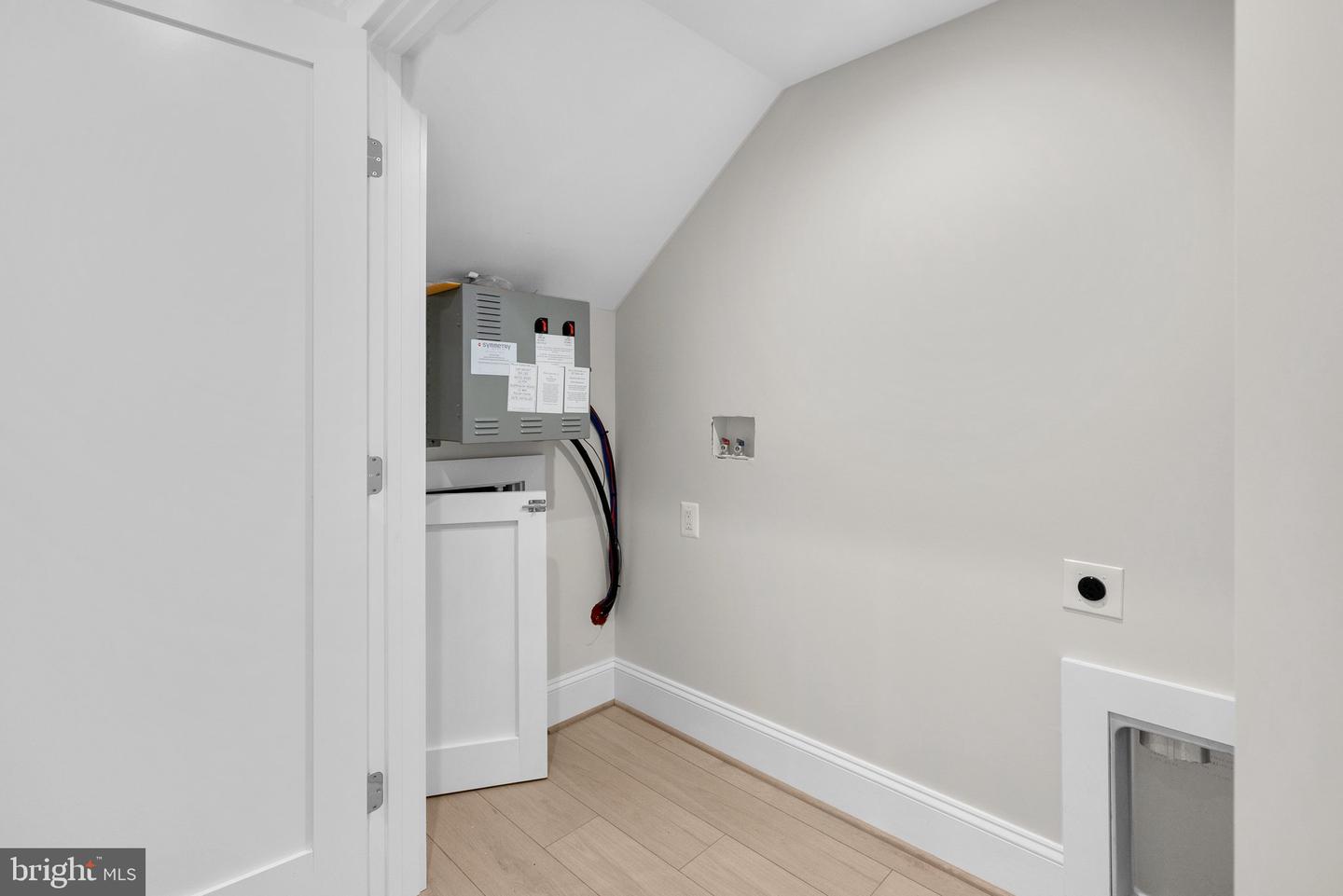 3713 R ST NW, WASHINGTON, District Of Columbia 20007, 5 Bedrooms Bedrooms, 10 Rooms Rooms,5 BathroomsBathrooms,Residential,For sale,3713 R ST NW,DCDC2244776 MLS # DCDC2244776