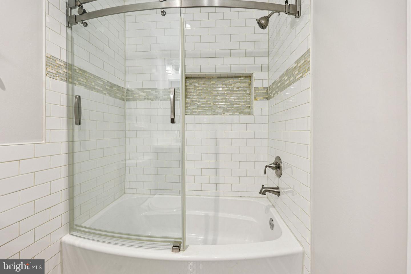 5209 5TH ST NW, WASHINGTON, District Of Columbia 20011, 3 Bedrooms Bedrooms, ,3 BathroomsBathrooms,Residential,For sale,5209 5TH ST NW,DCDC2244892 MLS # DCDC2244892