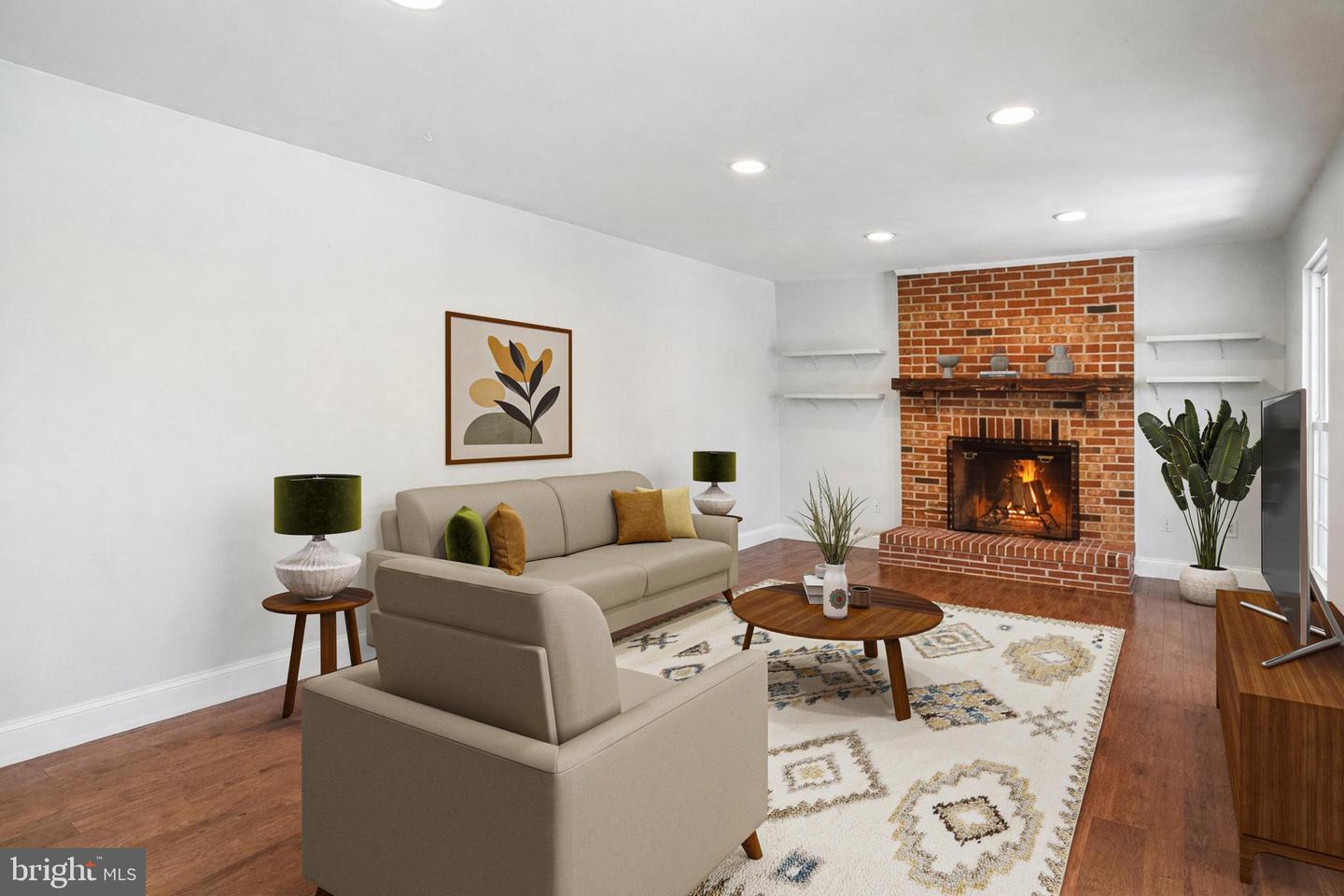 8217 BAYBERRY RIDGE RD, FAIRFAX STATION, Virginia 22039, 4 Bedrooms Bedrooms, ,3 BathroomsBathrooms,Residential,For sale,8217 BAYBERRY RIDGE RD,VAFX2289276 MLS # VAFX2289276