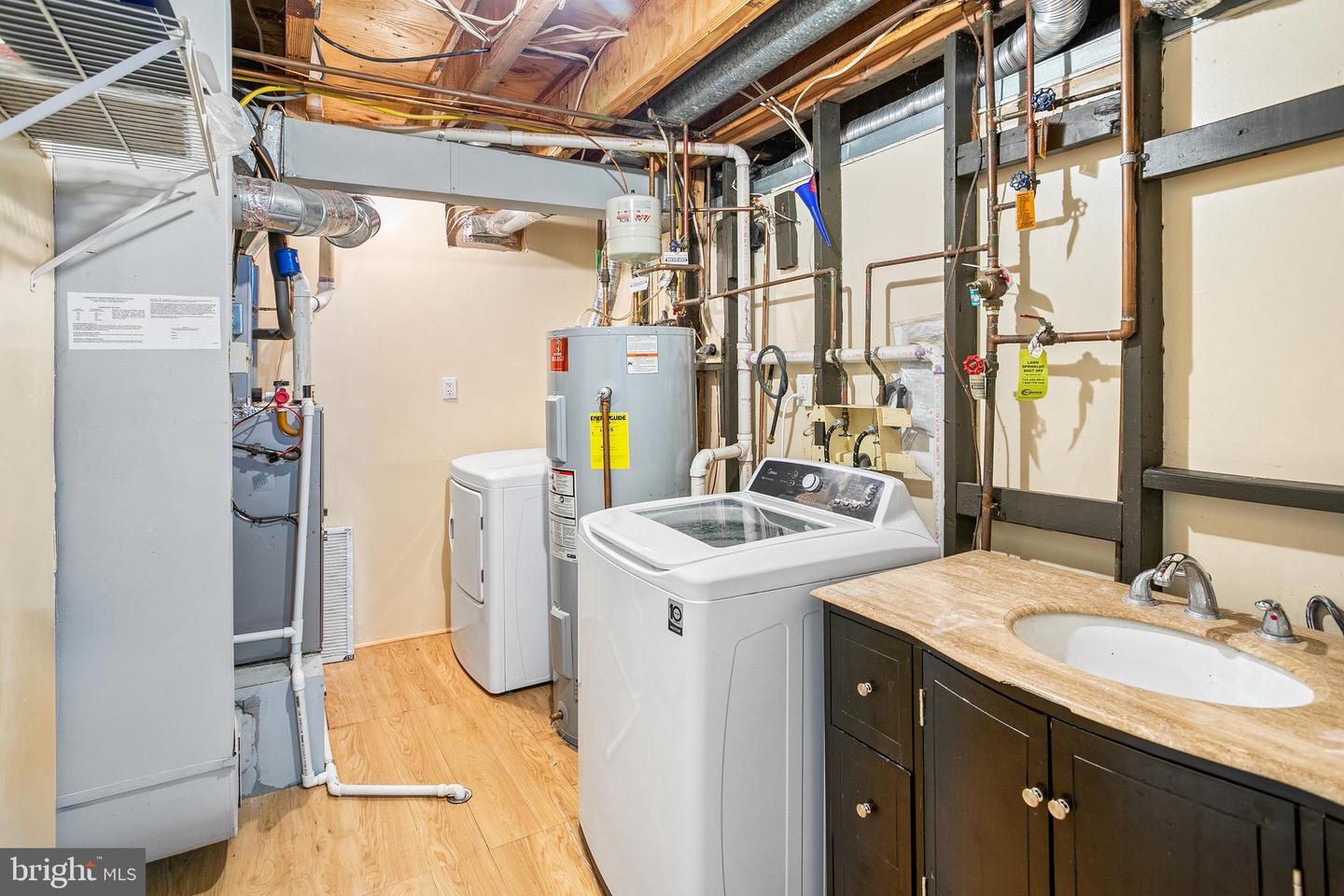 8217 BAYBERRY RIDGE RD, FAIRFAX STATION, Virginia 22039, 4 Bedrooms Bedrooms, ,3 BathroomsBathrooms,Residential,For sale,8217 BAYBERRY RIDGE RD,VAFX2289276 MLS # VAFX2289276