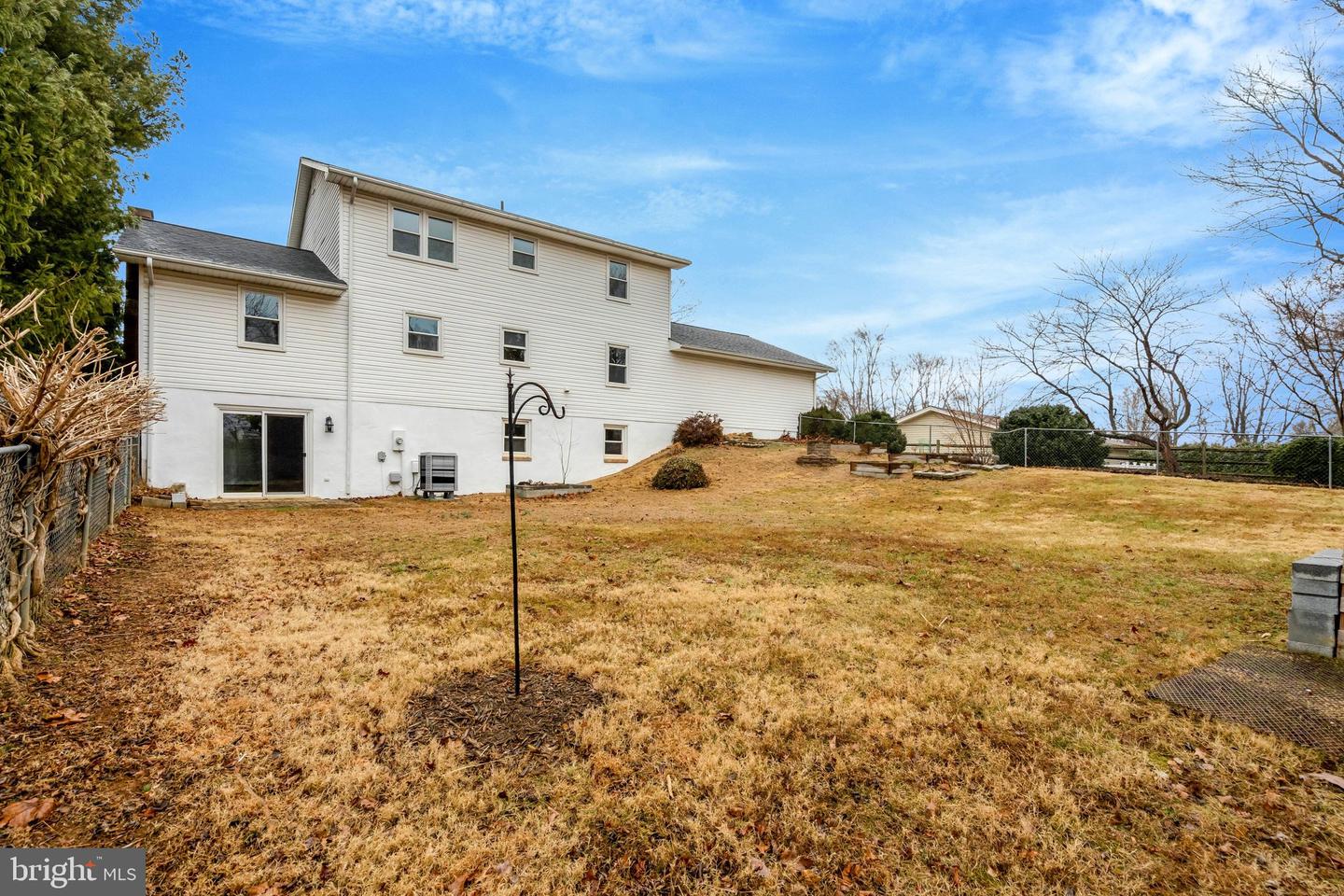 6521 LANCASTER DR, WARRENTON, Virginia 20187, 5 Bedrooms Bedrooms, ,3 BathroomsBathrooms,Residential,For sale,6521 LANCASTER DR,VAFQ2020448 MLS # VAFQ2020448