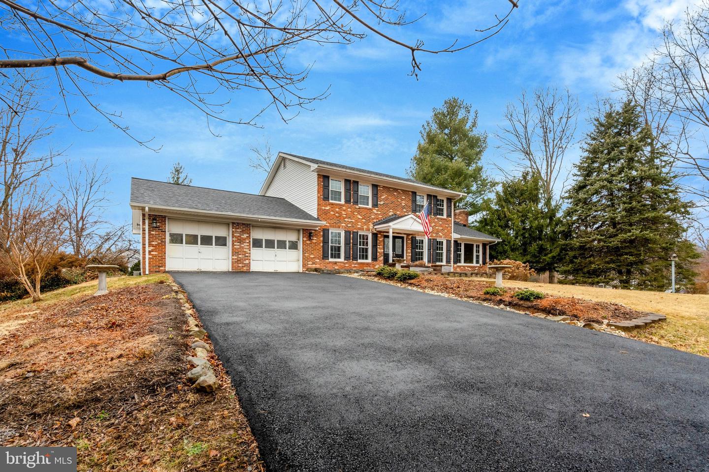 6521 LANCASTER DR, WARRENTON, Virginia 20187, 5 Bedrooms Bedrooms, ,3 BathroomsBathrooms,Residential,For sale,6521 LANCASTER DR,VAFQ2020448 MLS # VAFQ2020448