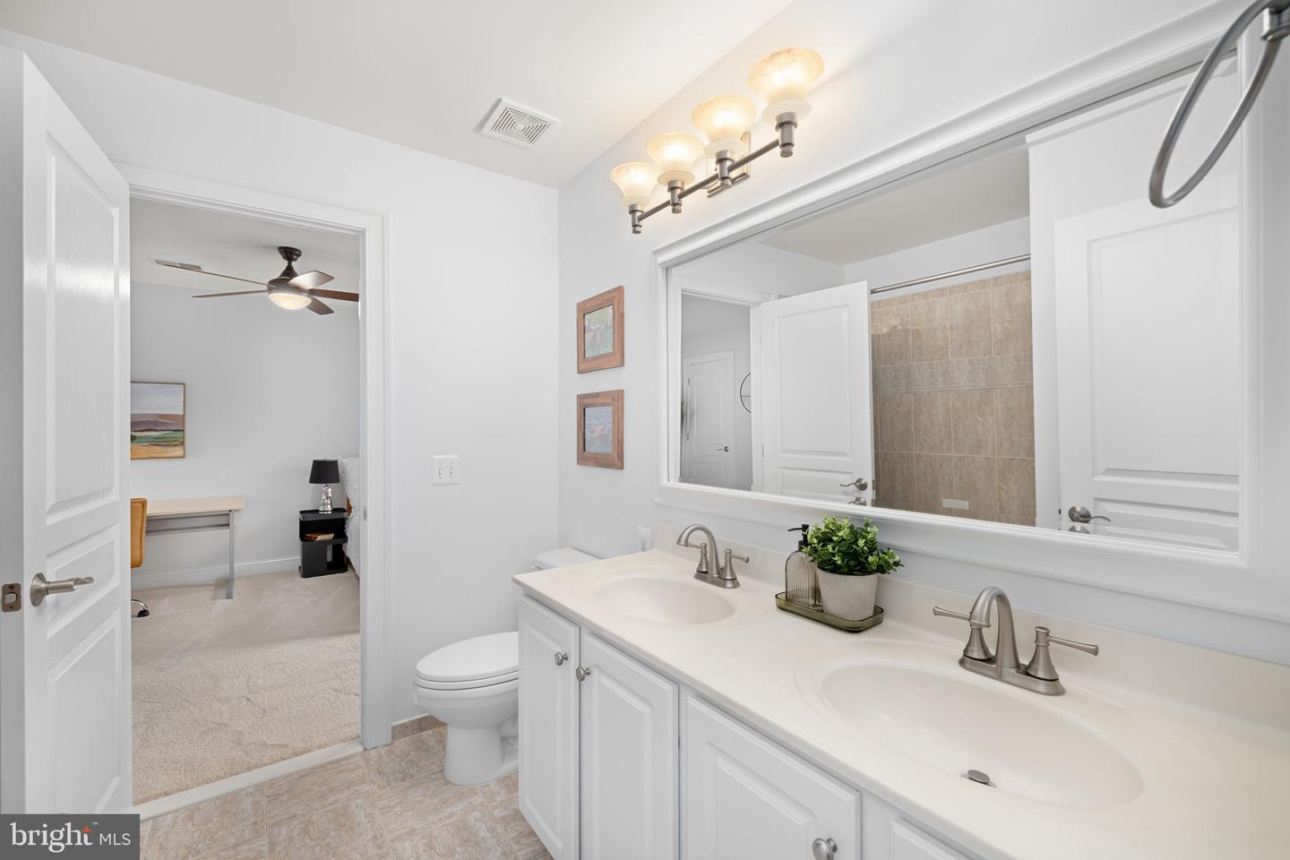 3257 PONY RIDGE WAY, OAKTON, Virginia 22124, 5 Bedrooms Bedrooms, ,4 BathroomsBathrooms,Residential,For sale,3257 PONY RIDGE WAY,VAFX2289398 MLS # VAFX2289398