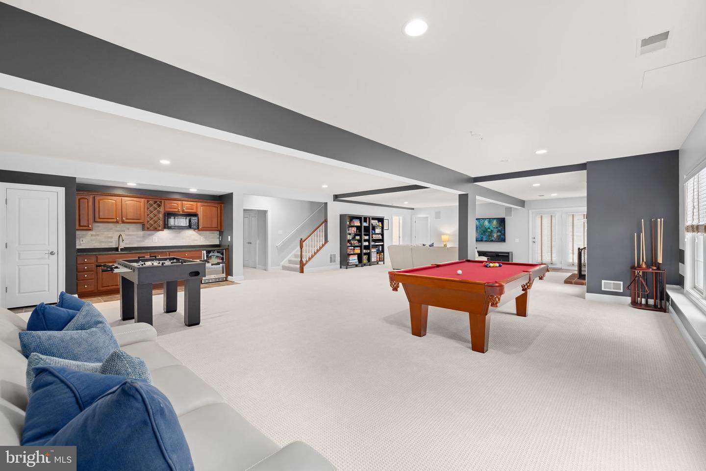 3257 PONY RIDGE WAY, OAKTON, Virginia 22124, 5 Bedrooms Bedrooms, ,4 BathroomsBathrooms,Residential,For sale,3257 PONY RIDGE WAY,VAFX2289398 MLS # VAFX2289398