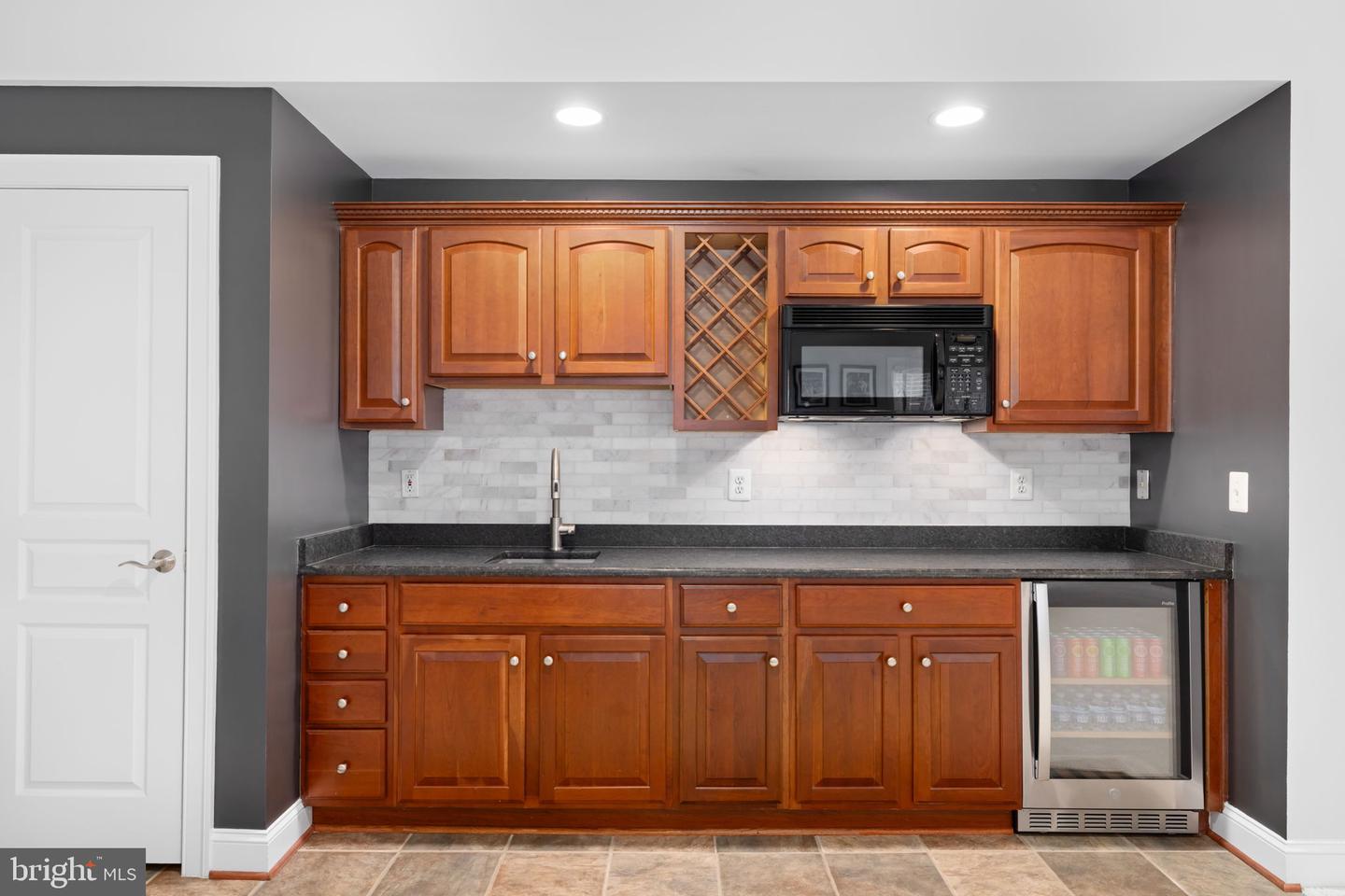 3257 PONY RIDGE WAY, OAKTON, Virginia 22124, 5 Bedrooms Bedrooms, ,4 BathroomsBathrooms,Residential,For sale,3257 PONY RIDGE WAY,VAFX2289398 MLS # VAFX2289398