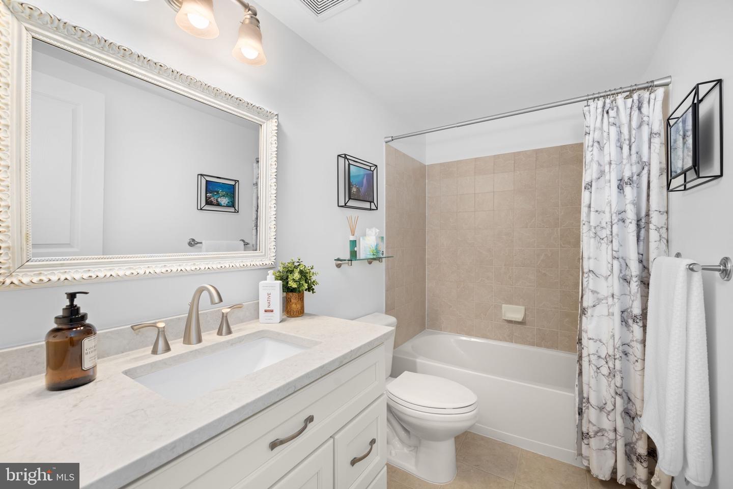 3257 PONY RIDGE WAY, OAKTON, Virginia 22124, 5 Bedrooms Bedrooms, ,4 BathroomsBathrooms,Residential,For sale,3257 PONY RIDGE WAY,VAFX2289398 MLS # VAFX2289398