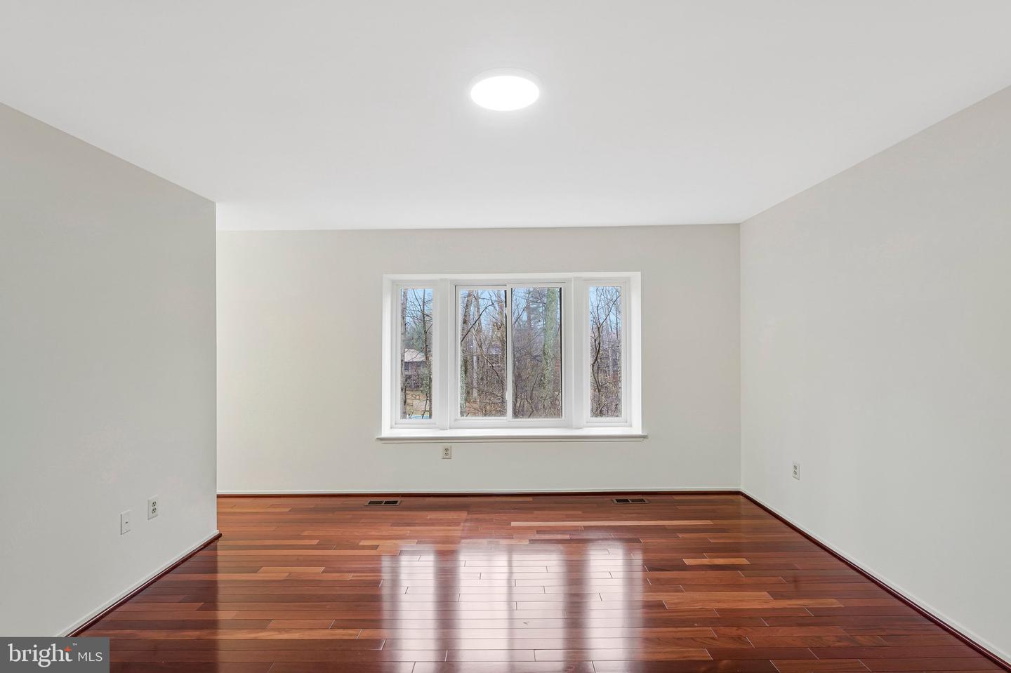 9103 CRICKLEWOOD CT, VIENNA, Virginia 22182, 5 Bedrooms Bedrooms, ,3 BathroomsBathrooms,Residential,For sale,9103 CRICKLEWOOD CT,VAFX2289532 MLS # VAFX2289532