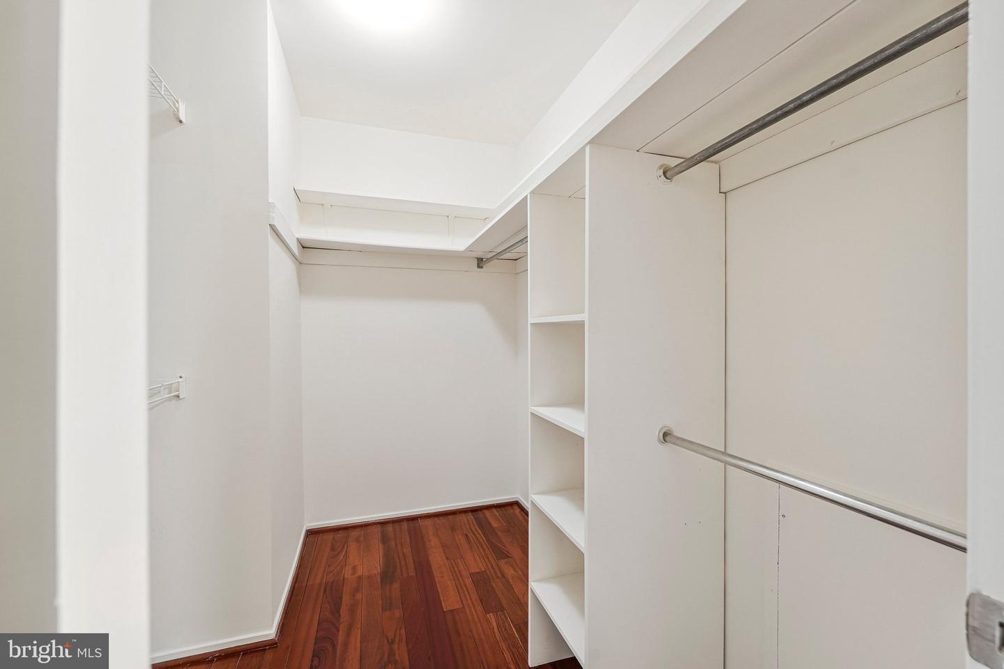 9103 CRICKLEWOOD CT, VIENNA, Virginia 22182, 5 Bedrooms Bedrooms, ,3 BathroomsBathrooms,Residential,For sale,9103 CRICKLEWOOD CT,VAFX2289532 MLS # VAFX2289532