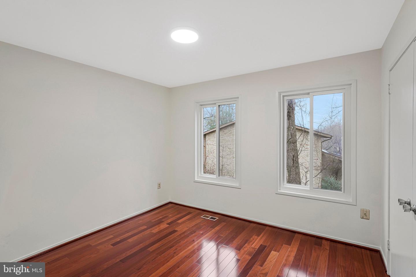 9103 CRICKLEWOOD CT, VIENNA, Virginia 22182, 5 Bedrooms Bedrooms, ,3 BathroomsBathrooms,Residential,For sale,9103 CRICKLEWOOD CT,VAFX2289532 MLS # VAFX2289532