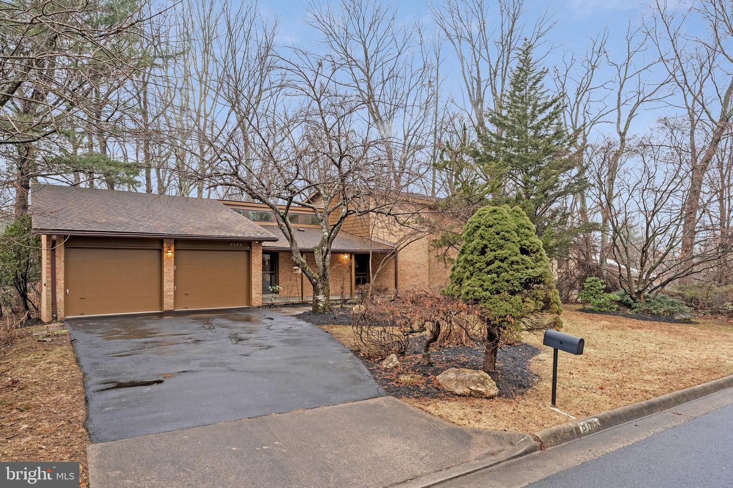 9103 CRICKLEWOOD CT, VIENNA, Virginia 22182, 5 Bedrooms Bedrooms, ,3 BathroomsBathrooms,Residential,For sale,9103 CRICKLEWOOD CT,VAFX2289532 MLS # VAFX2289532