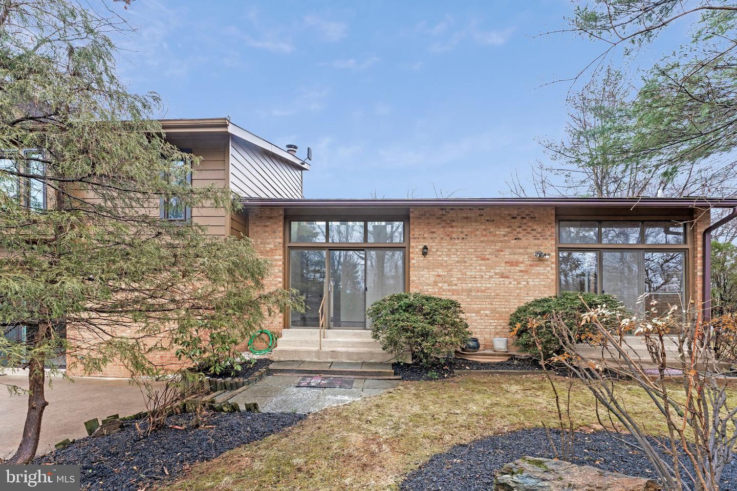 9103 CRICKLEWOOD CT, VIENNA, Virginia 22182, 5 Bedrooms Bedrooms, ,3 BathroomsBathrooms,Residential,For sale,9103 CRICKLEWOOD CT,VAFX2289532 MLS # VAFX2289532