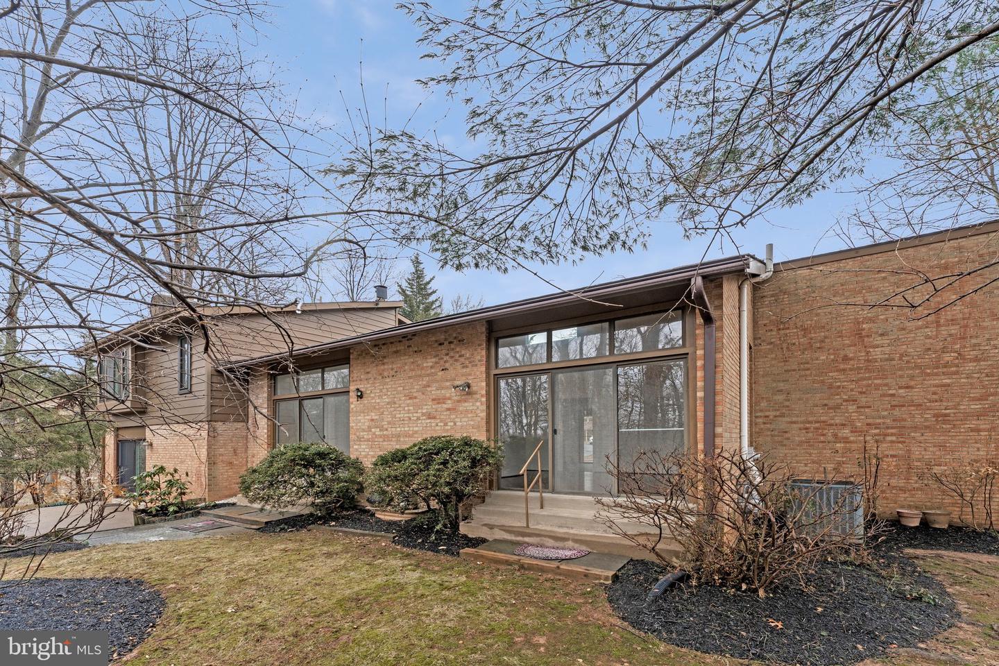 9103 CRICKLEWOOD CT, VIENNA, Virginia 22182, 5 Bedrooms Bedrooms, ,3 BathroomsBathrooms,Residential,For sale,9103 CRICKLEWOOD CT,VAFX2289532 MLS # VAFX2289532