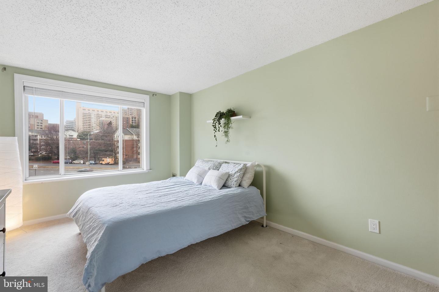 1730 ARLINGTON BLVD #202, ARLINGTON, Virginia 22209, 1 Bedroom Bedrooms, ,1 BathroomBathrooms,Residential,For sale,1730 ARLINGTON BLVD #202,VAAR2068610 MLS # VAAR2068610