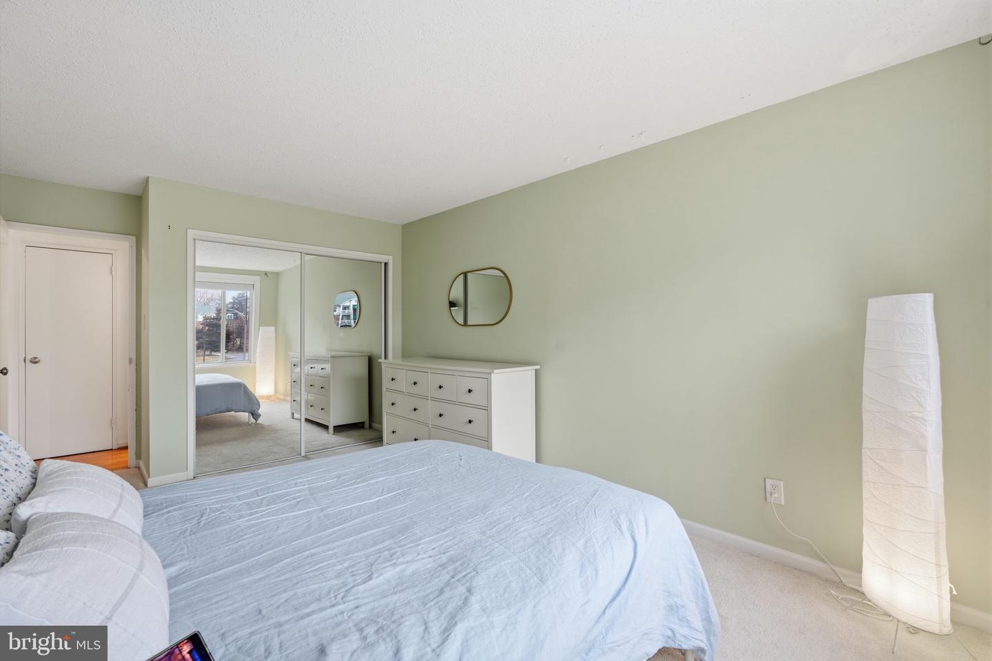 1730 ARLINGTON BLVD #202, ARLINGTON, Virginia 22209, 1 Bedroom Bedrooms, ,1 BathroomBathrooms,Residential,For sale,1730 ARLINGTON BLVD #202,VAAR2068610 MLS # VAAR2068610