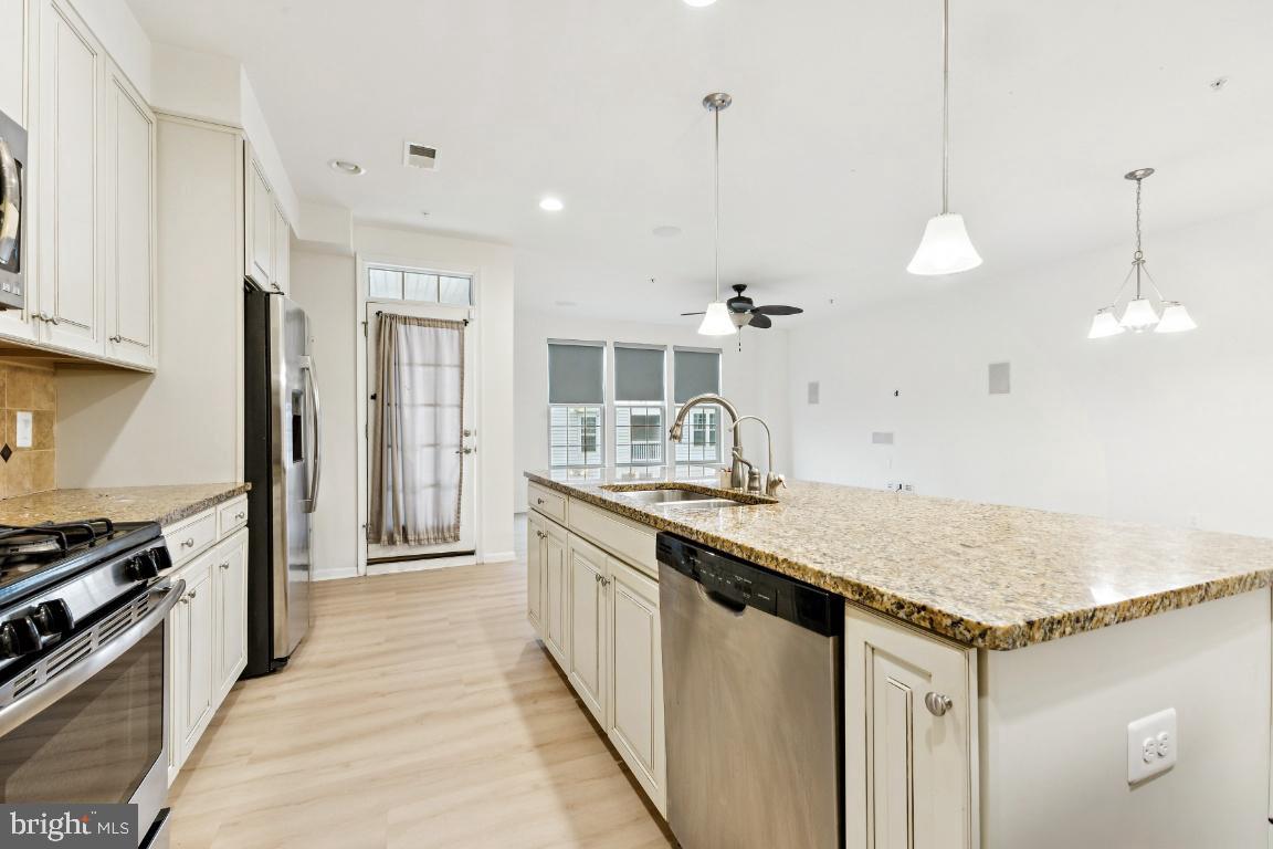 25997 BRAIDED MANE TER, ALDIE, Virginia 20105, 3 Bedrooms Bedrooms, ,2 BathroomsBathrooms,Residential,For sale,25997 BRAIDED MANE TER,VALO2115454 MLS # VALO2115454