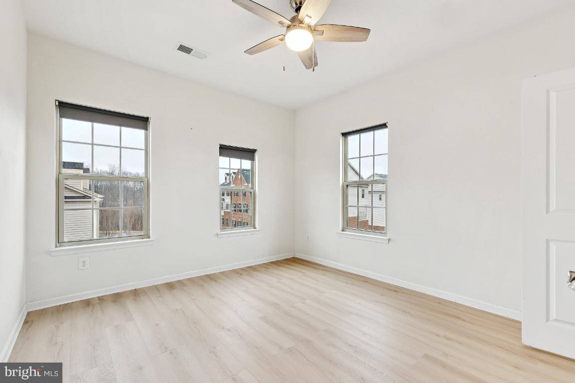 25997 BRAIDED MANE TER, ALDIE, Virginia 20105, 3 Bedrooms Bedrooms, ,2 BathroomsBathrooms,Residential,For sale,25997 BRAIDED MANE TER,VALO2115454 MLS # VALO2115454