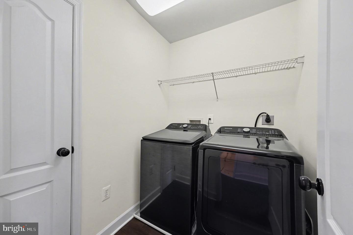 2804 WAKEWATER WAY, WOODBRIDGE, Virginia 22191, 3 Bedrooms Bedrooms, ,3 BathroomsBathrooms,Residential,For sale,2804 WAKEWATER WAY,VAPW2112106 MLS # VAPW2112106