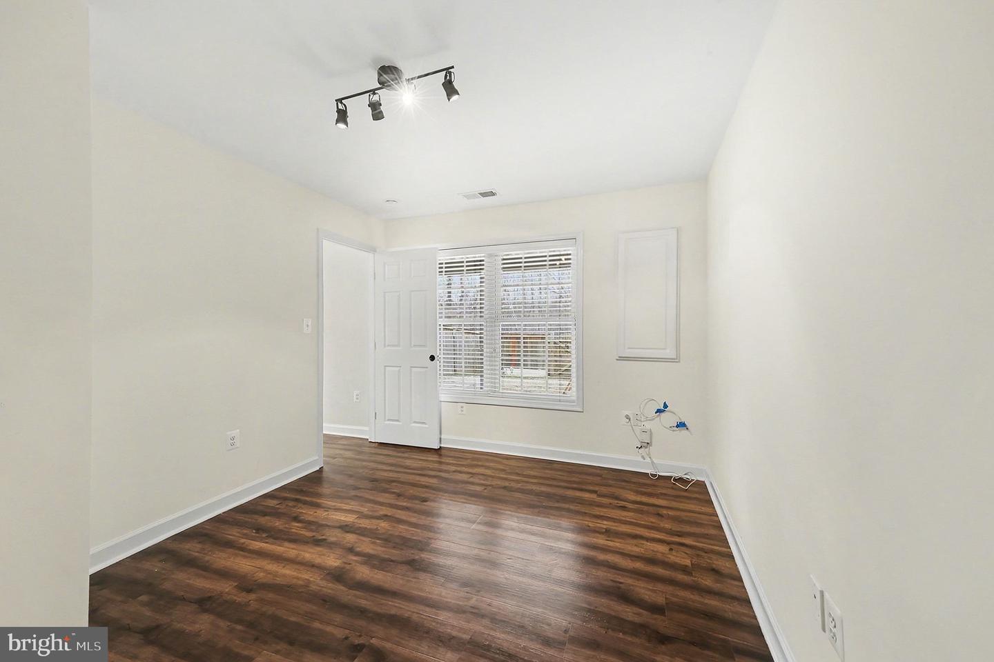 2804 WAKEWATER WAY, WOODBRIDGE, Virginia 22191, 3 Bedrooms Bedrooms, ,3 BathroomsBathrooms,Residential,For sale,2804 WAKEWATER WAY,VAPW2112106 MLS # VAPW2112106