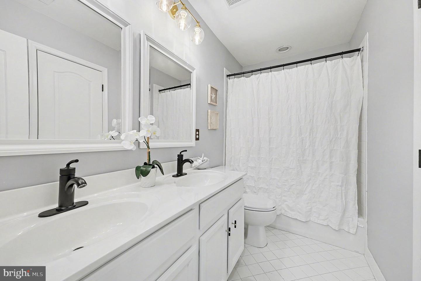 2804 WAKEWATER WAY, WOODBRIDGE, Virginia 22191, 3 Bedrooms Bedrooms, ,3 BathroomsBathrooms,Residential,For sale,2804 WAKEWATER WAY,VAPW2112106 MLS # VAPW2112106