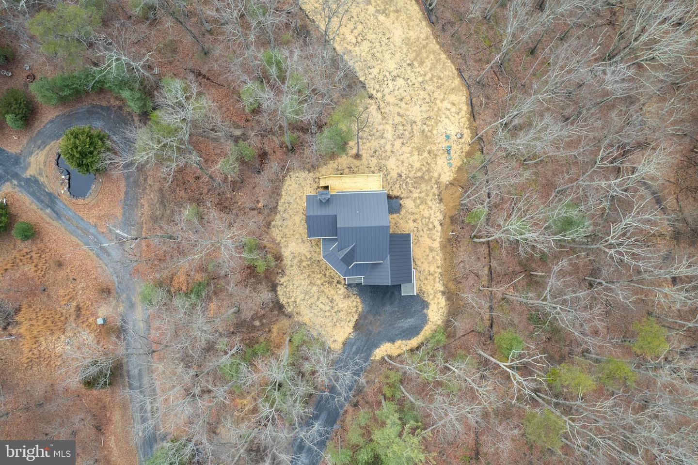 220 LAKELAND CIR, MIDDLETOWN, Virginia 22645, 3 Bedrooms Bedrooms, 6 Rooms Rooms,2 BathroomsBathrooms,Residential,For sale,220 LAKELAND CIR,VAWR2013346 MLS # VAWR2013346