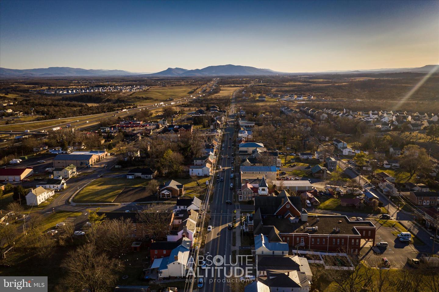 109 AVERY DR, STEPHENS CITY, Virginia 22655, 5 Bedrooms Bedrooms, ,3 BathroomsBathrooms,Residential,For sale,109 AVERY DR,VAFV2039500 MLS # VAFV2039500