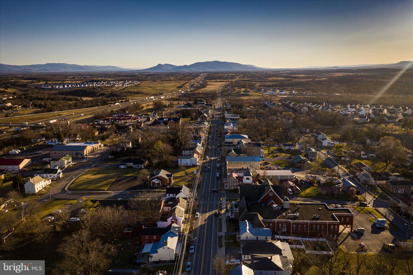 109 AVERY DR, STEPHENS CITY, Virginia 22655, 5 Bedrooms Bedrooms, ,3 BathroomsBathrooms,Residential,For sale,109 AVERY DR,VAFV2039500 MLS # VAFV2039500