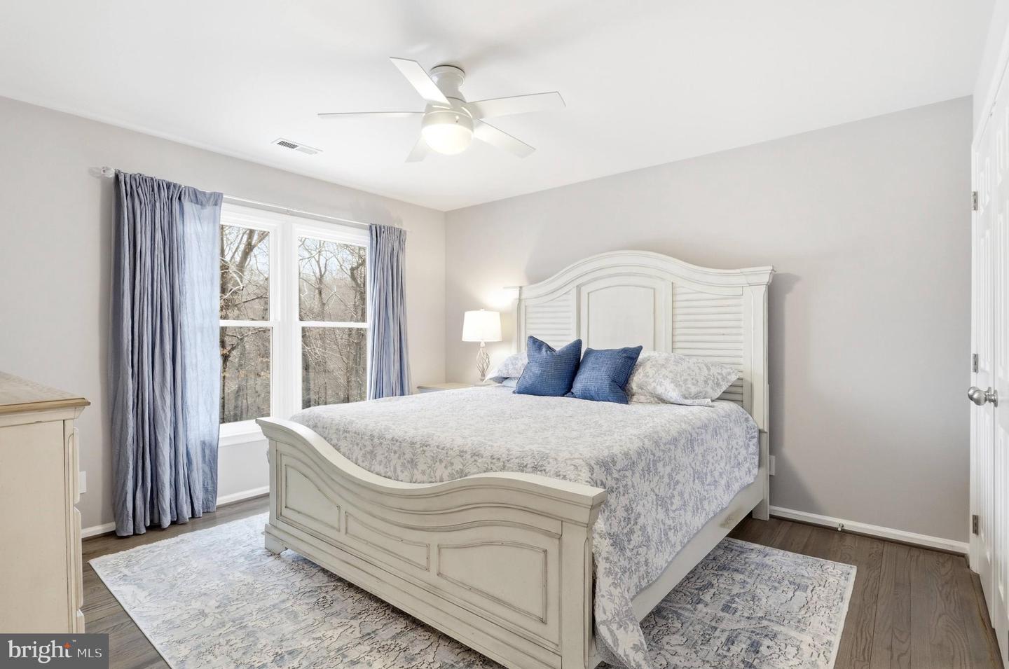 9200 WRIGHTS HOLLOW LN, LORTON, Virginia 22079, 5 Bedrooms Bedrooms, ,3 BathroomsBathrooms,Residential,For sale,9200 WRIGHTS HOLLOW LN,VAFX2290276 MLS # VAFX2290276