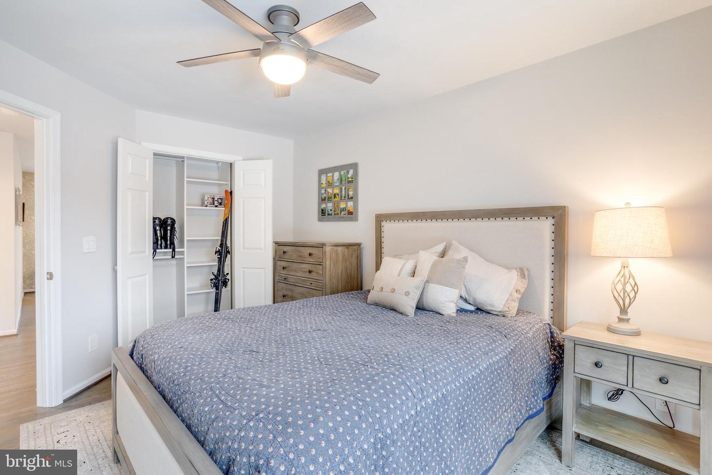 9200 WRIGHTS HOLLOW LN, LORTON, Virginia 22079, 5 Bedrooms Bedrooms, ,3 BathroomsBathrooms,Residential,For sale,9200 WRIGHTS HOLLOW LN,VAFX2290276 MLS # VAFX2290276