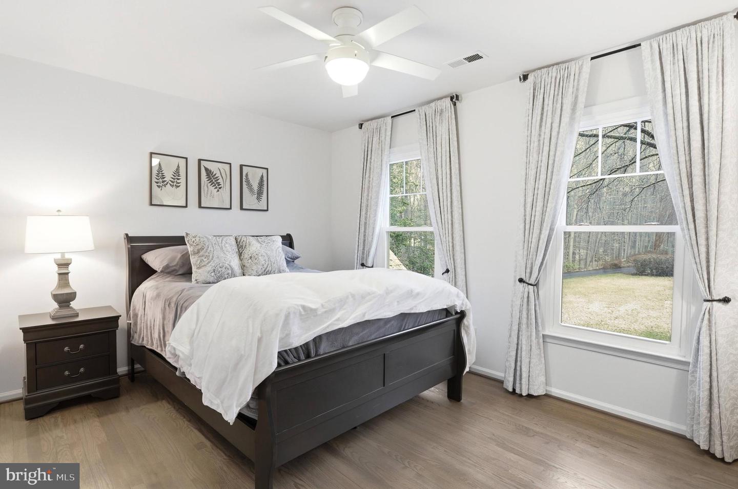 9200 WRIGHTS HOLLOW LN, LORTON, Virginia 22079, 5 Bedrooms Bedrooms, ,3 BathroomsBathrooms,Residential,For sale,9200 WRIGHTS HOLLOW LN,VAFX2290276 MLS # VAFX2290276