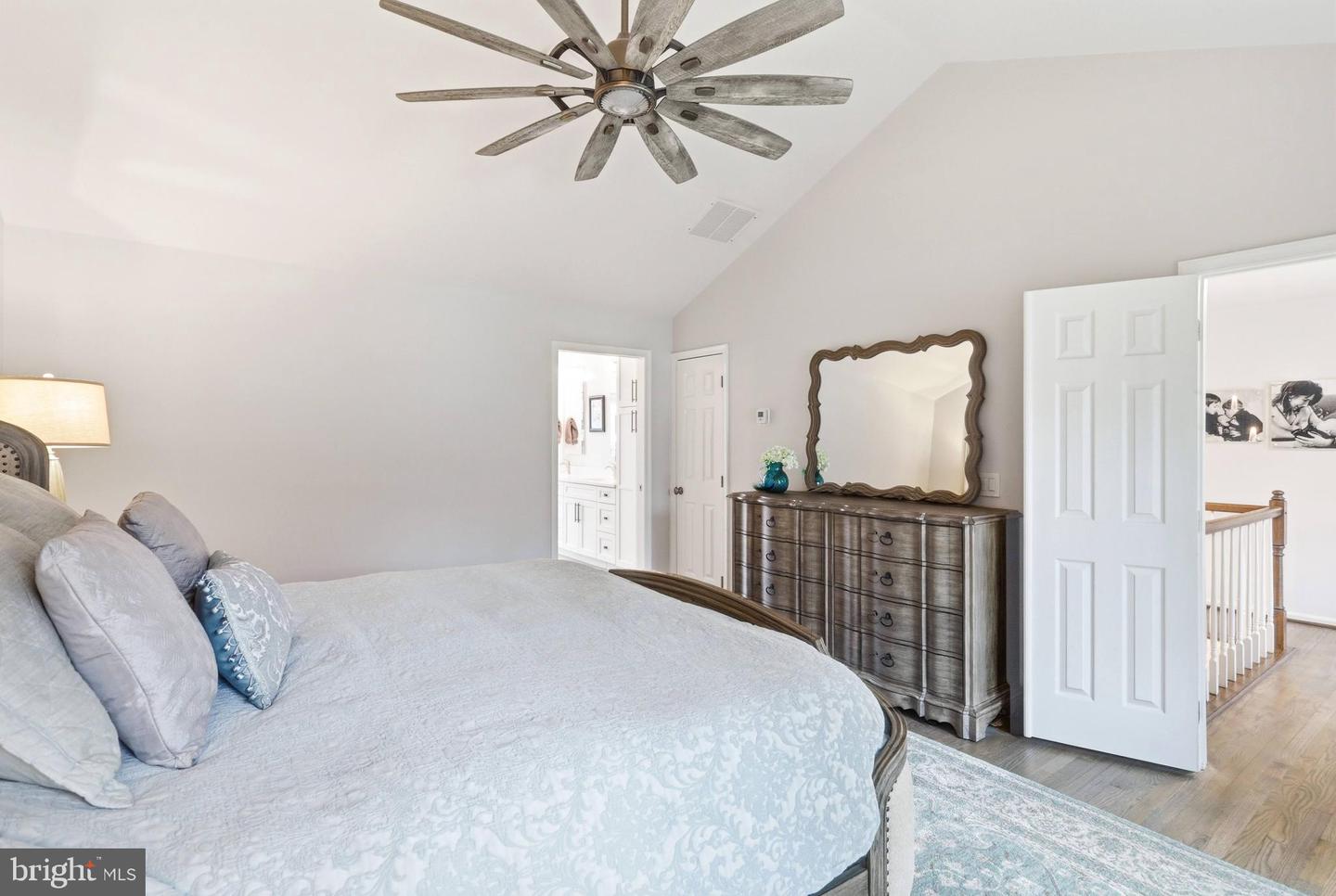 9200 WRIGHTS HOLLOW LN, LORTON, Virginia 22079, 5 Bedrooms Bedrooms, ,3 BathroomsBathrooms,Residential,For sale,9200 WRIGHTS HOLLOW LN,VAFX2290276 MLS # VAFX2290276