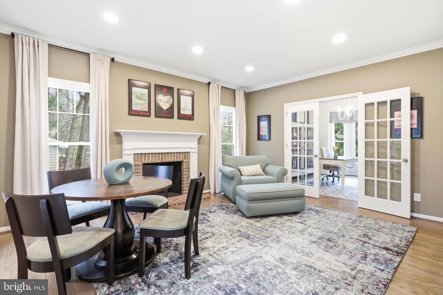 9200 WRIGHTS HOLLOW LN, LORTON, Virginia 22079, 5 Bedrooms Bedrooms, ,3 BathroomsBathrooms,Residential,For sale,9200 WRIGHTS HOLLOW LN,VAFX2290276 MLS # VAFX2290276