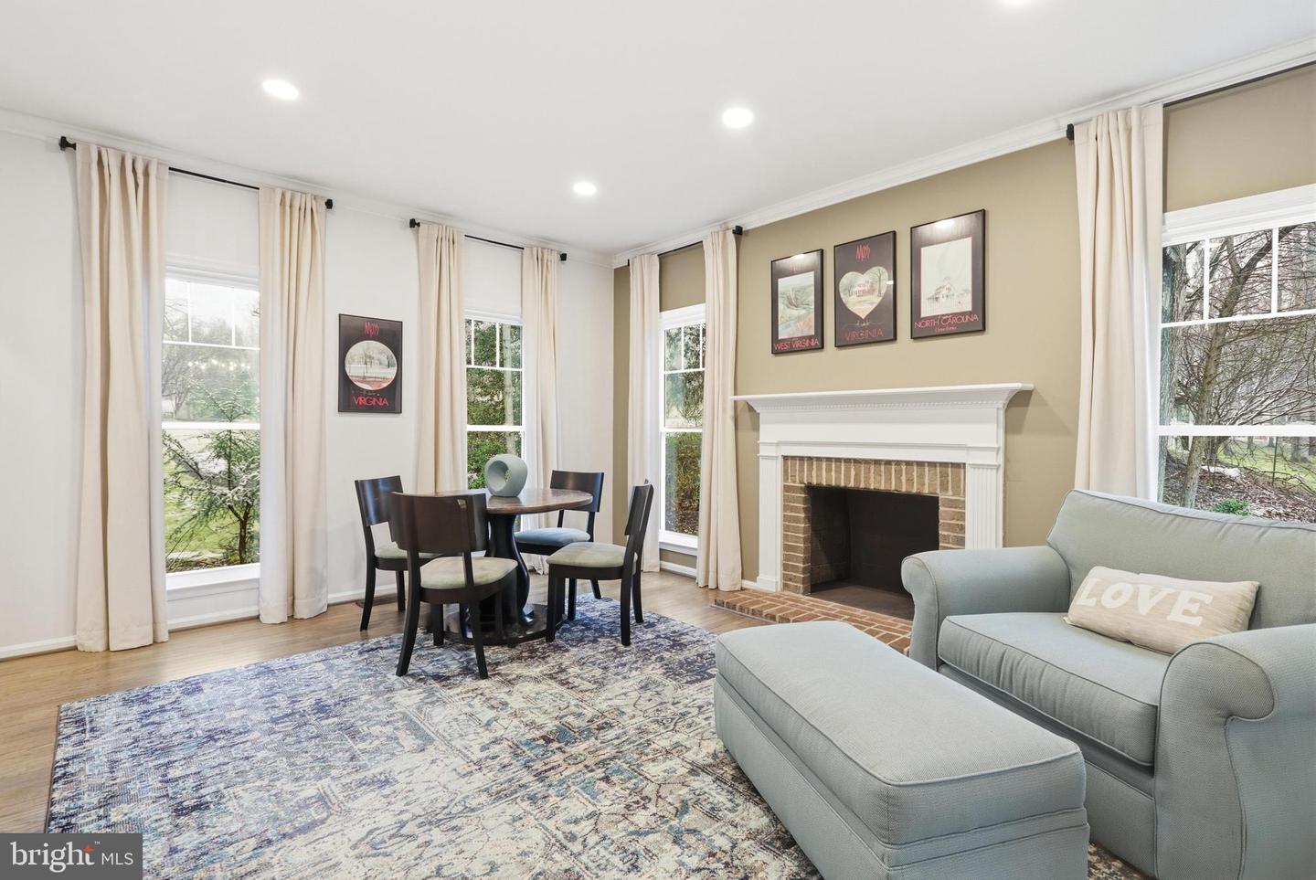 9200 WRIGHTS HOLLOW LN, LORTON, Virginia 22079, 5 Bedrooms Bedrooms, ,3 BathroomsBathrooms,Residential,For sale,9200 WRIGHTS HOLLOW LN,VAFX2290276 MLS # VAFX2290276