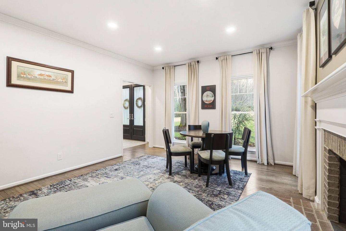 9200 WRIGHTS HOLLOW LN, LORTON, Virginia 22079, 5 Bedrooms Bedrooms, ,3 BathroomsBathrooms,Residential,For sale,9200 WRIGHTS HOLLOW LN,VAFX2290276 MLS # VAFX2290276