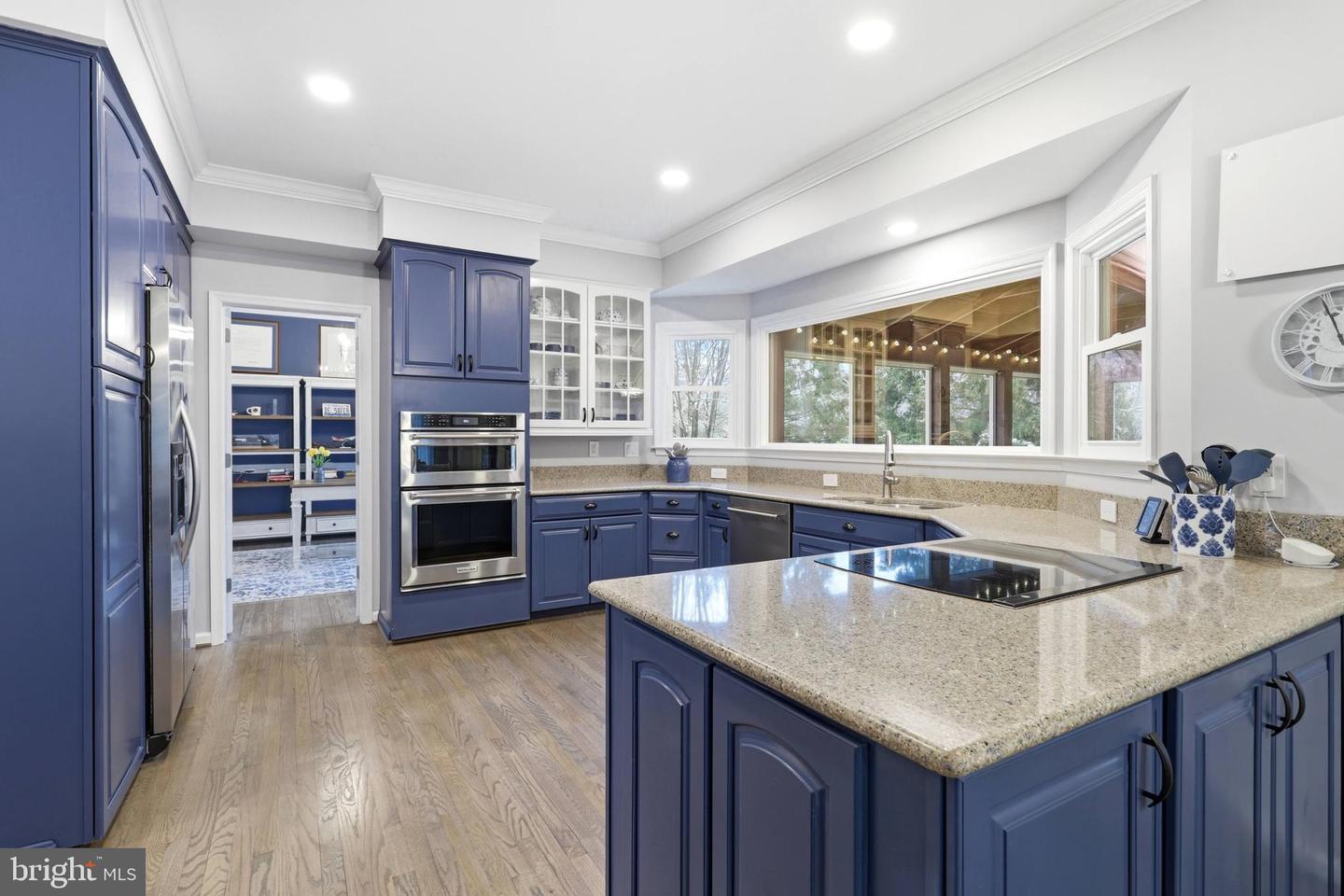 9200 WRIGHTS HOLLOW LN, LORTON, Virginia 22079, 5 Bedrooms Bedrooms, ,3 BathroomsBathrooms,Residential,For sale,9200 WRIGHTS HOLLOW LN,VAFX2290276 MLS # VAFX2290276