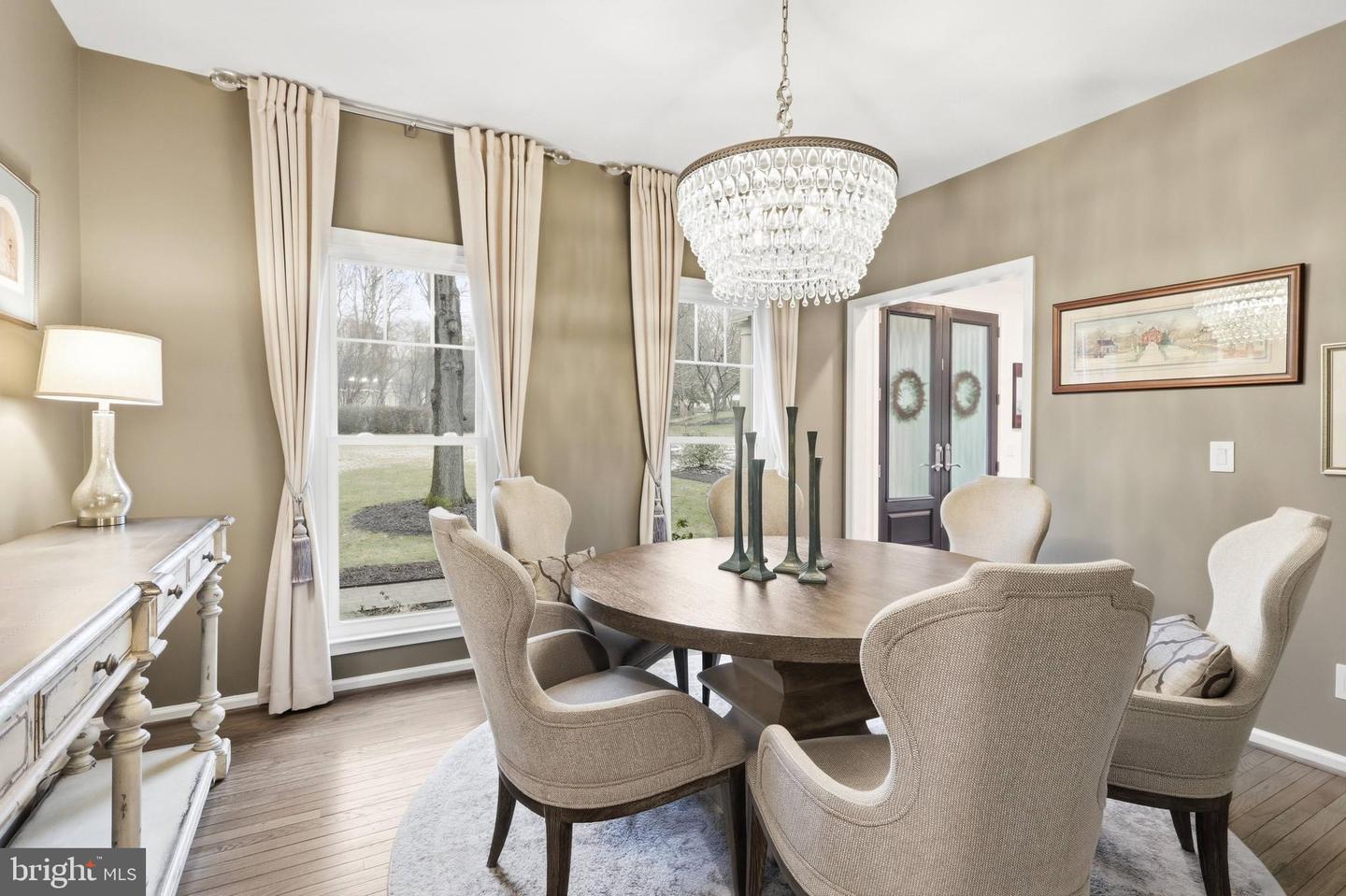 9200 WRIGHTS HOLLOW LN, LORTON, Virginia 22079, 5 Bedrooms Bedrooms, ,3 BathroomsBathrooms,Residential,For sale,9200 WRIGHTS HOLLOW LN,VAFX2290276 MLS # VAFX2290276