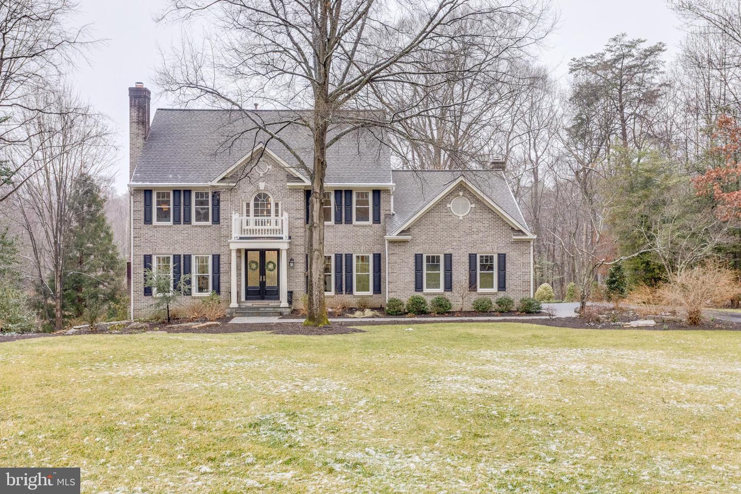 9200 WRIGHTS HOLLOW LN, LORTON, Virginia 22079, 5 Bedrooms Bedrooms, ,3 BathroomsBathrooms,Residential,For sale,9200 WRIGHTS HOLLOW LN,VAFX2290276 MLS # VAFX2290276