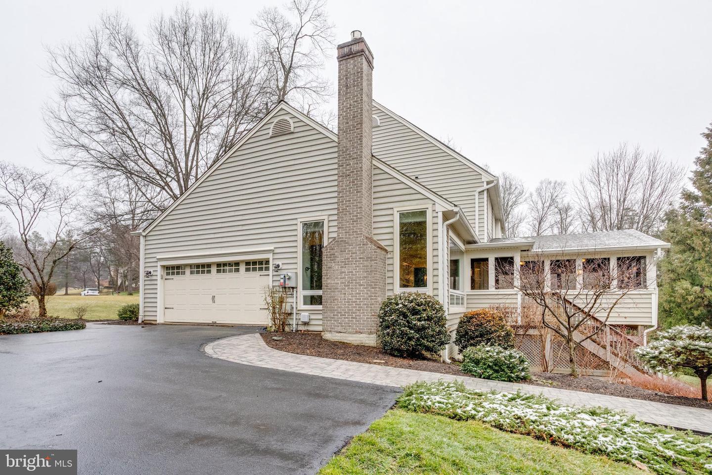 9200 WRIGHTS HOLLOW LN, LORTON, Virginia 22079, 5 Bedrooms Bedrooms, ,3 BathroomsBathrooms,Residential,For sale,9200 WRIGHTS HOLLOW LN,VAFX2290276 MLS # VAFX2290276