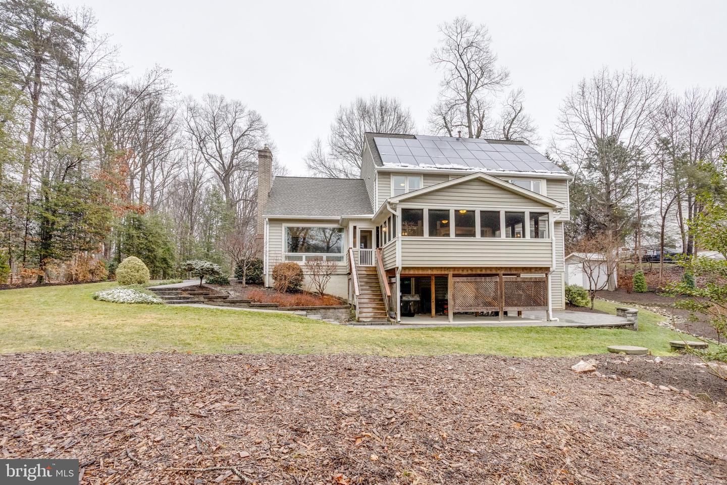 9200 WRIGHTS HOLLOW LN, LORTON, Virginia 22079, 5 Bedrooms Bedrooms, ,3 BathroomsBathrooms,Residential,For sale,9200 WRIGHTS HOLLOW LN,VAFX2290276 MLS # VAFX2290276